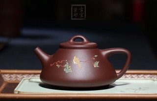 《石瓢泥繪鳥》宜興紫砂壺名師工藝美術師手工紫泥金絲西施泡茶壺 《石瓢泥繪鳥》宜興紫砂壺名師工藝美術師手工紫泥金絲西施泡茶壺